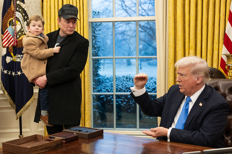 Trump Administration Ends Jobs for 200,000+ Probationary Federal Workers