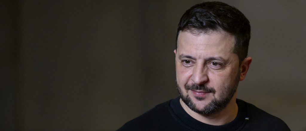 Ukraine’s President Zelenskyy Agrees to Trump’s Deal Proposal