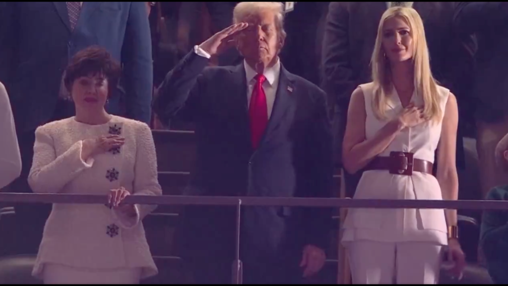 Super Bowl Crowd Cheers as Trump Appears on Jumbotron During National Anthem (Video)