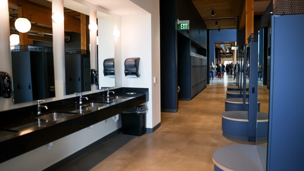 California University Defends Controversial All-Gender Locker Room Initiative