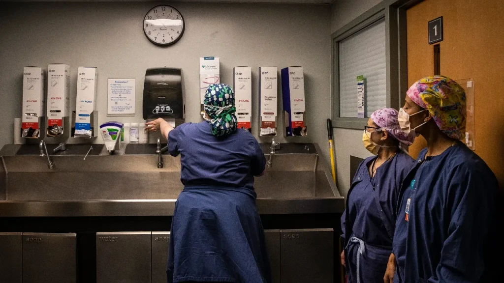 Several Nurses on Same Floor of Busy Hospital Develop Brain Tumors