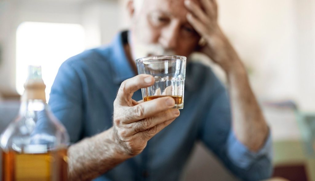 Study Finds Heavy Drinking Linked to Brain Damage