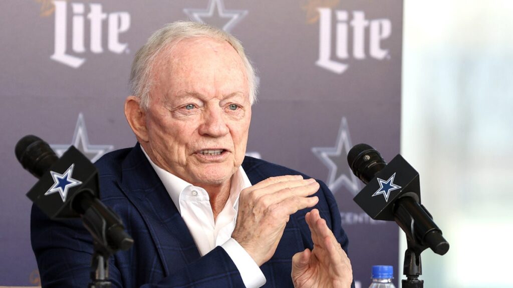 Micah Parsons Retweets JJ Watt’s Criticism of Jerry Jones After Surprising Comment