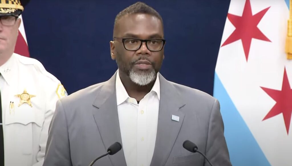 Chicago Public Schools Faces $734M Deficit, Lays Off 1,500 Teachers and Staff