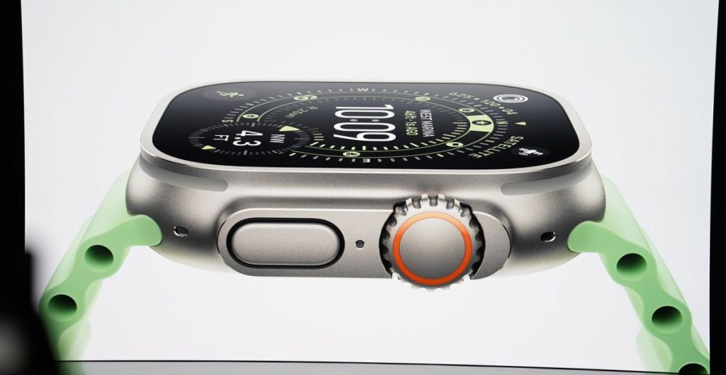 The Apple Watch Ultra 3 Offers 42-Hour Battery Life and Satellite Connectivity