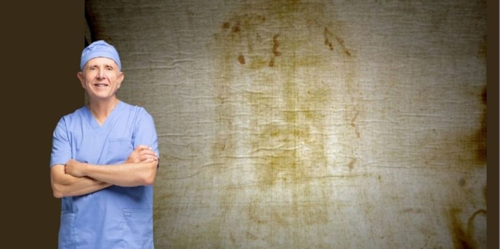 Shroud of Turin Reveals Lower Front Teeth Surgeon Identifies New Forensic Detail