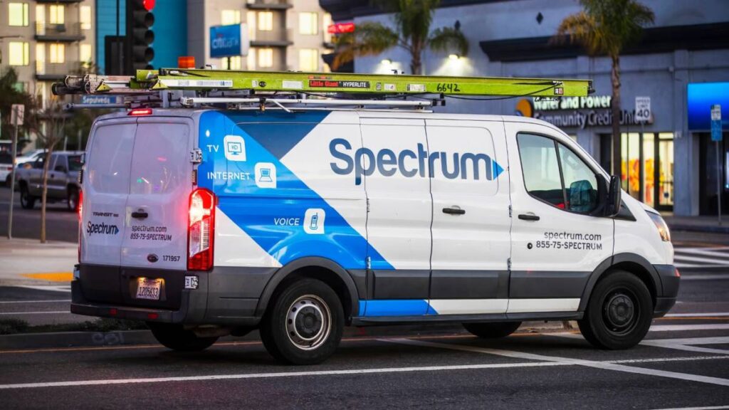 Spectrum Loses Customers, Shuts Appleton Call Center After Hikes