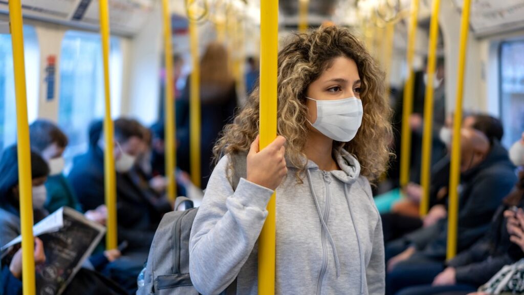 COVID Variant BA.3.2 Spreads Across U.S., Officials Demand Protection