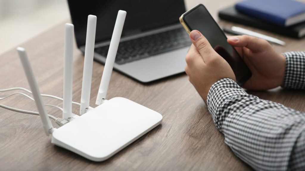FCC Bans New Foreign Routers To Protect America, Experts Urge Fixes