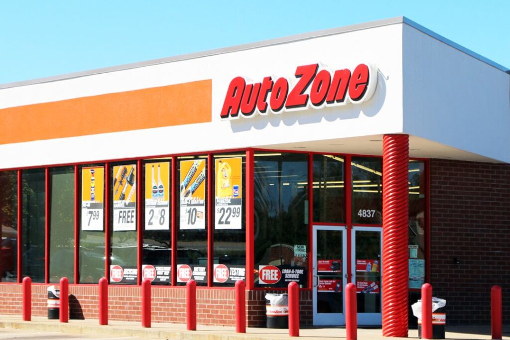 AutoZone Shares Drop After Revenue Shortfall, Despite EPS Beat