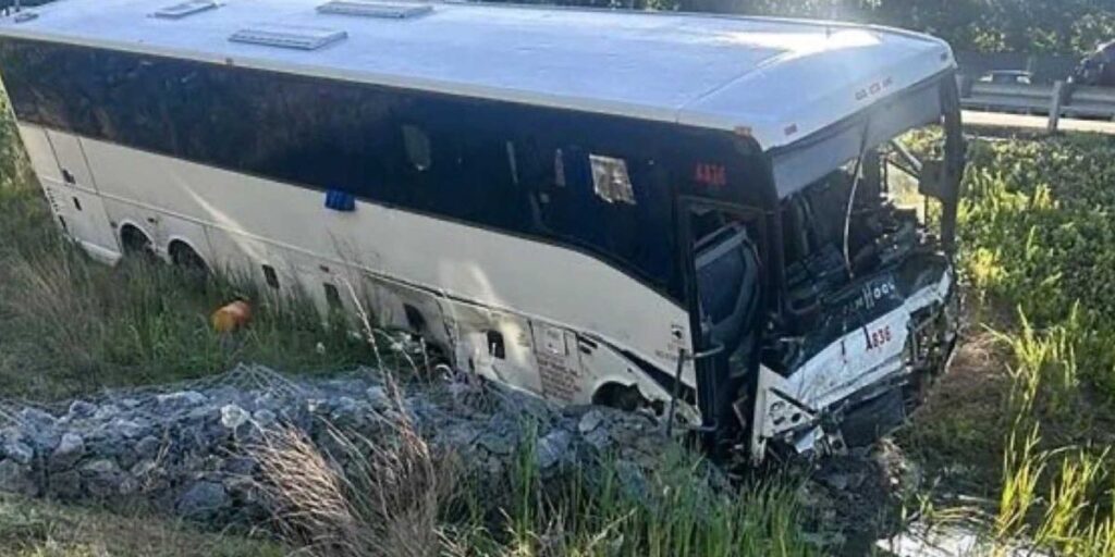 Virginia Bus Crash Kills Five, Dozens Hospitalized After Pileup