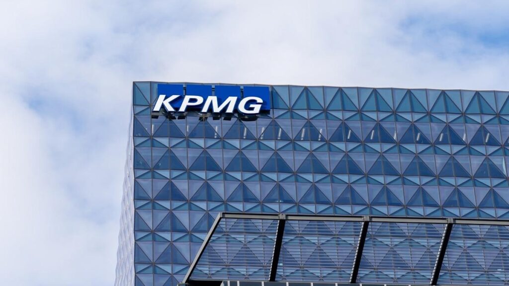 KPMG Australia CEO Resigns Amid ASIC Whistleblower Probe
