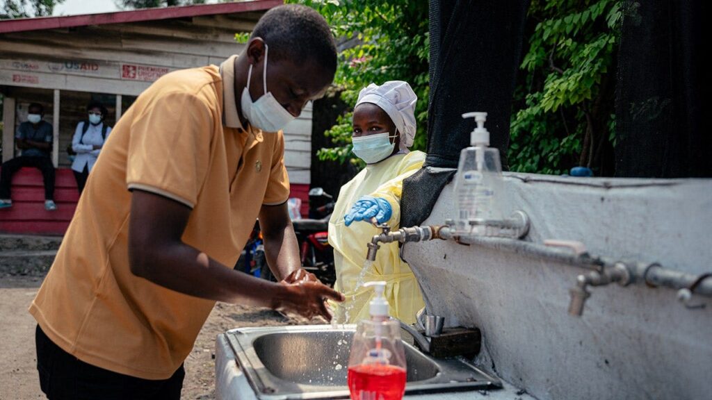 Ebola Outbreak Prompts WHO Warning, United States Alert