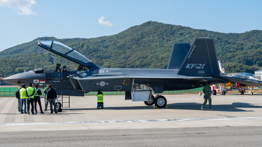 ROKAF Confirms Combat Ready Indigenous Fighter After Decade