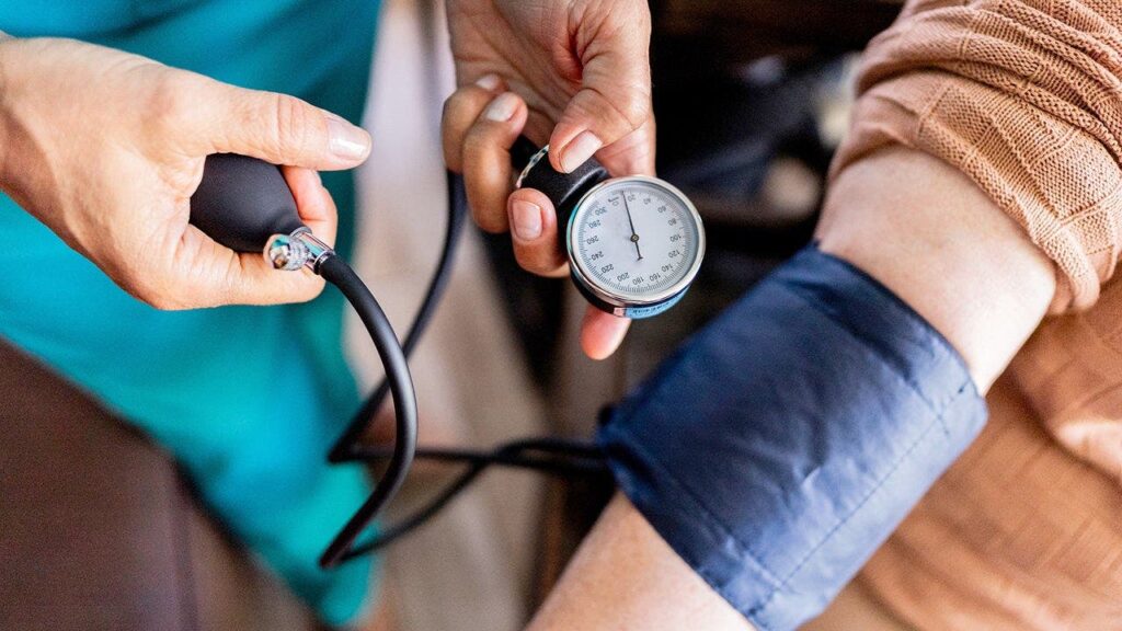 Baduanjin Lowers Blood Pressure, Rivals Medication Results