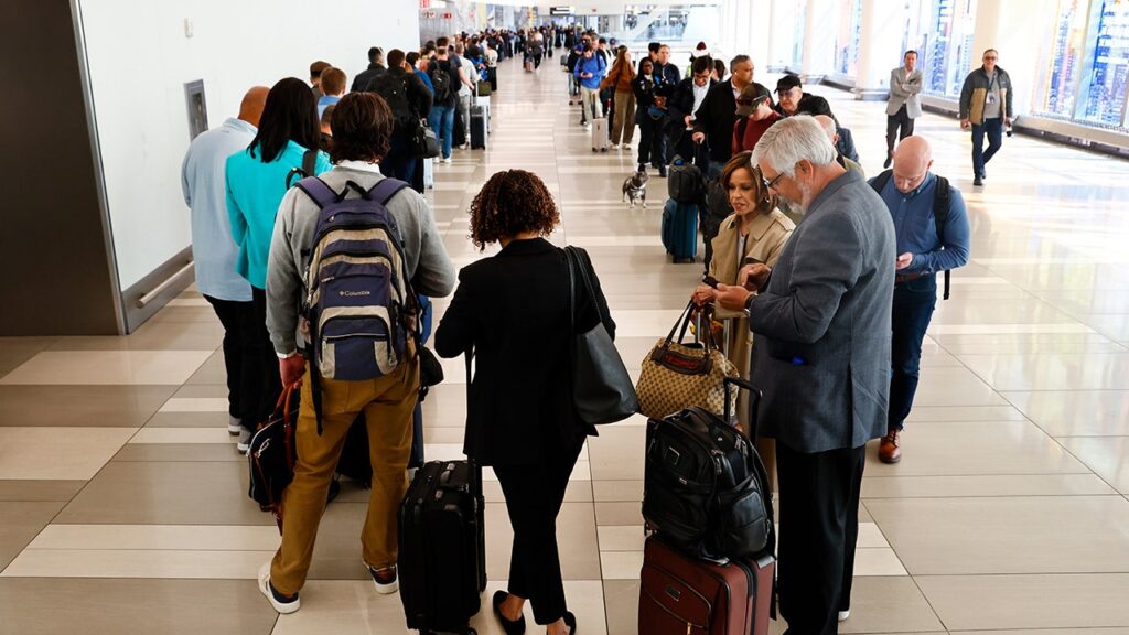 FAA Tests AI System To Predict Air Traffic Congestion Weeks Ahead
