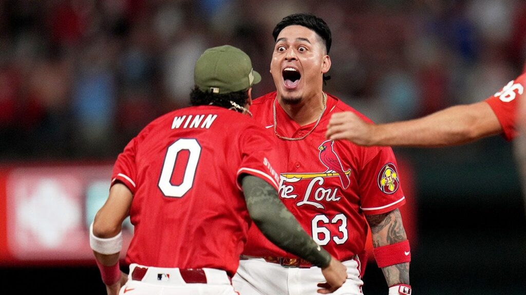Cardinals Walkoff Rally Ignites Shirtless Fans Flooding Right Field