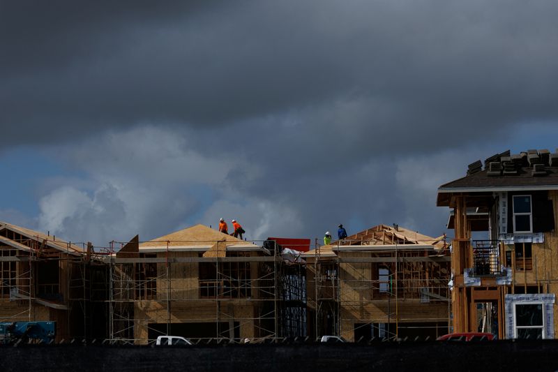 US Single-Family Starts Drop To Eight-Month Low, Import Prices Climb