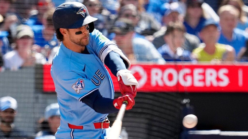 Blue Jays Spark Rally After Umpire Nic Lentz Rules Ernie Clement Safe