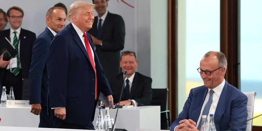 Trump Distracts G7 Summit With Flattering Remarks About Leaders