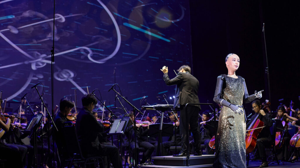 Hong Kong Robot Concert, Humanoid Singer Provokes Unease
