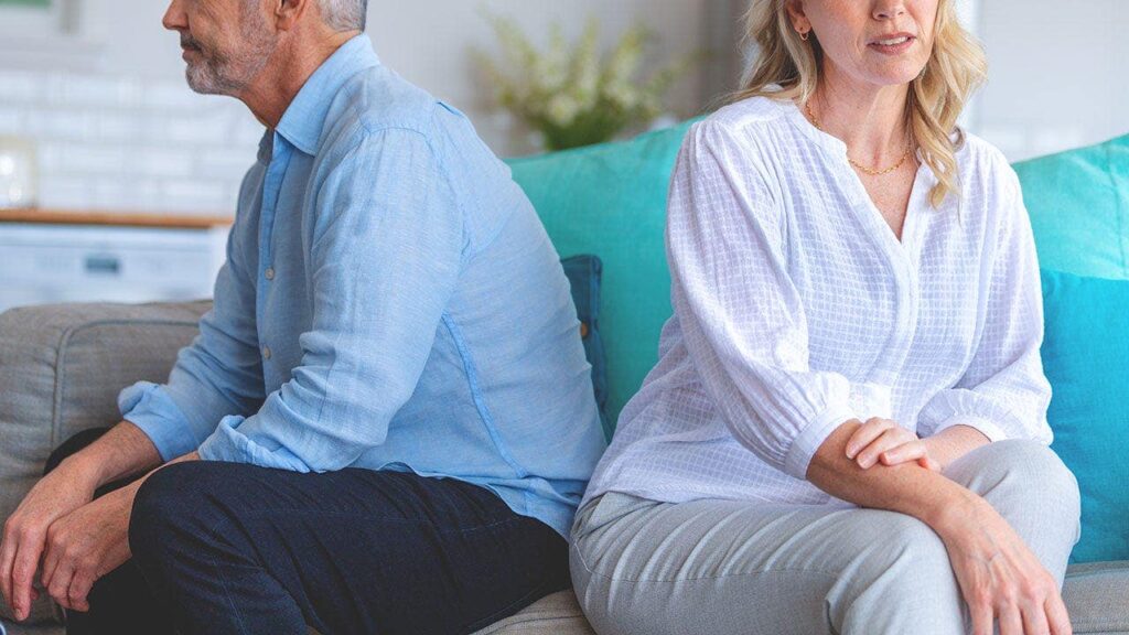 Divorce, Widowhood Increase Mortality Risk, Norwegian Study Shows