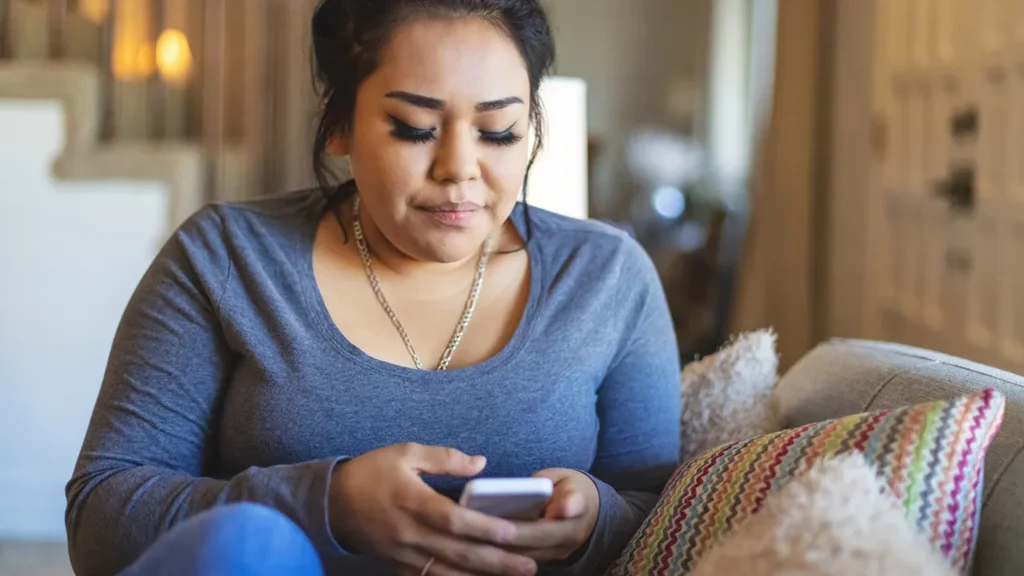 Microsoft Ends SMS Codes, Pushes Passkeys and Emails