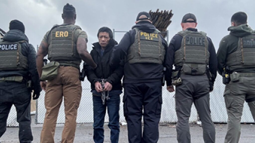 DHS Locates 146,000 Missing Migrant Children, Funding Debate Grows