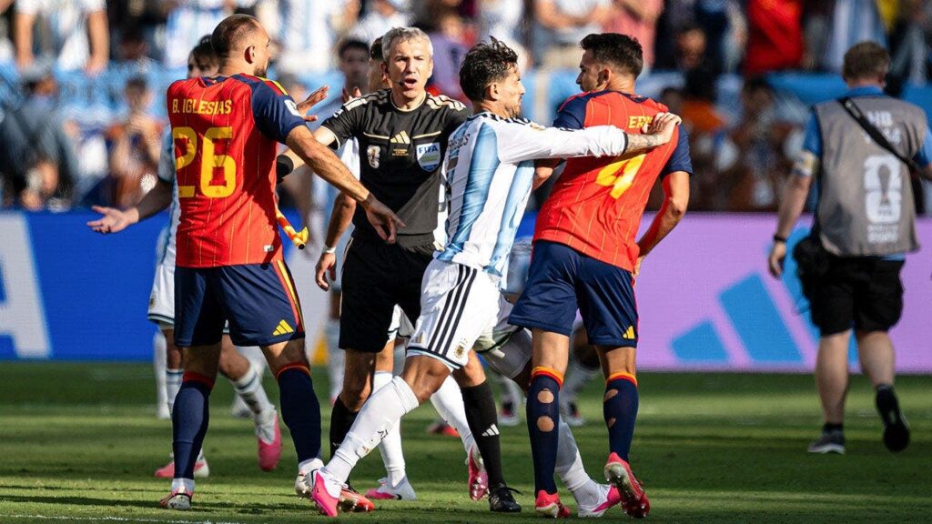 Argentina Player Grabs Spain Opponent After World Cup Final Brawl