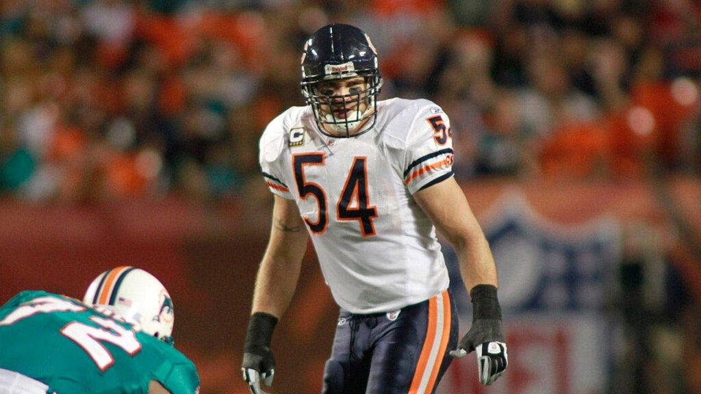Brian Urlacher Says Bears Could Stay In Illinois If State Funds Stadium