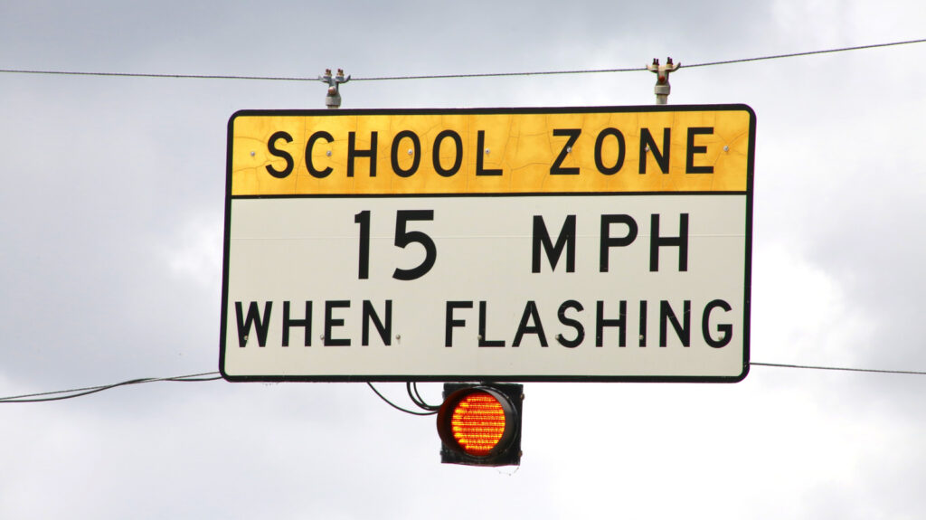Flashing Speed Limit Signs Warn Drivers, Improve Safety