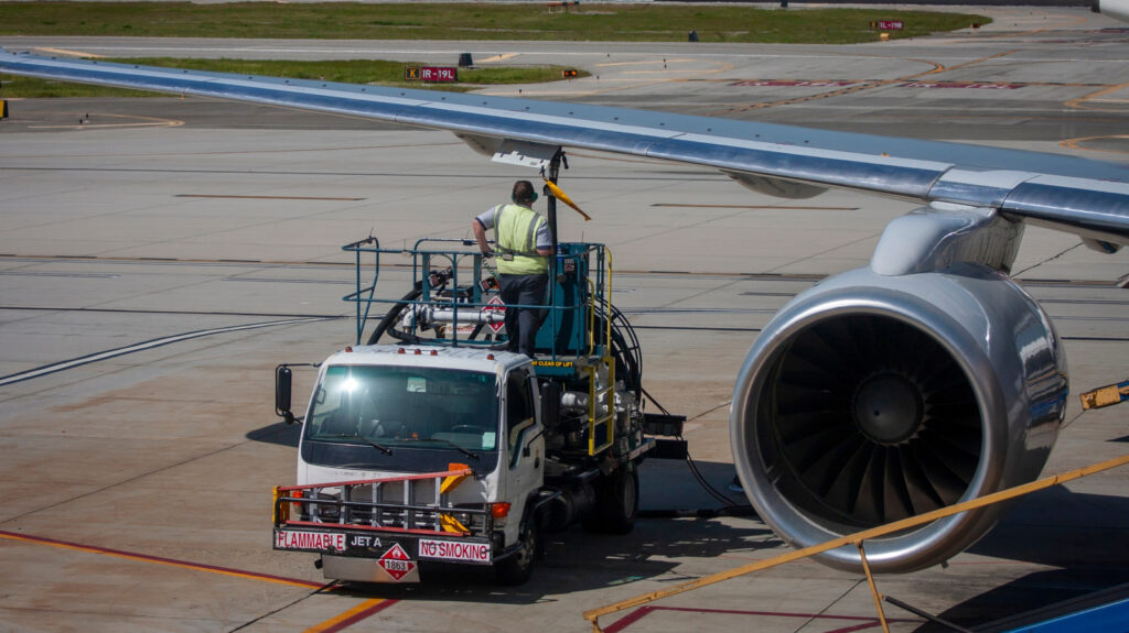 Avgas Vs Avtur, Key Differences Every Pilot Should Know
