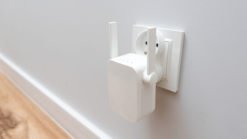 Boost Home Wi-Fi Signal Now With Smart Extender Tips