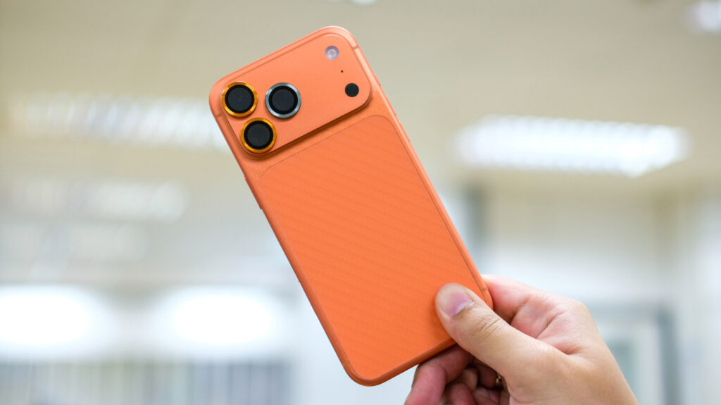 Iphone Seen By Americans 250 Years From Now, Sparking Nostalgia