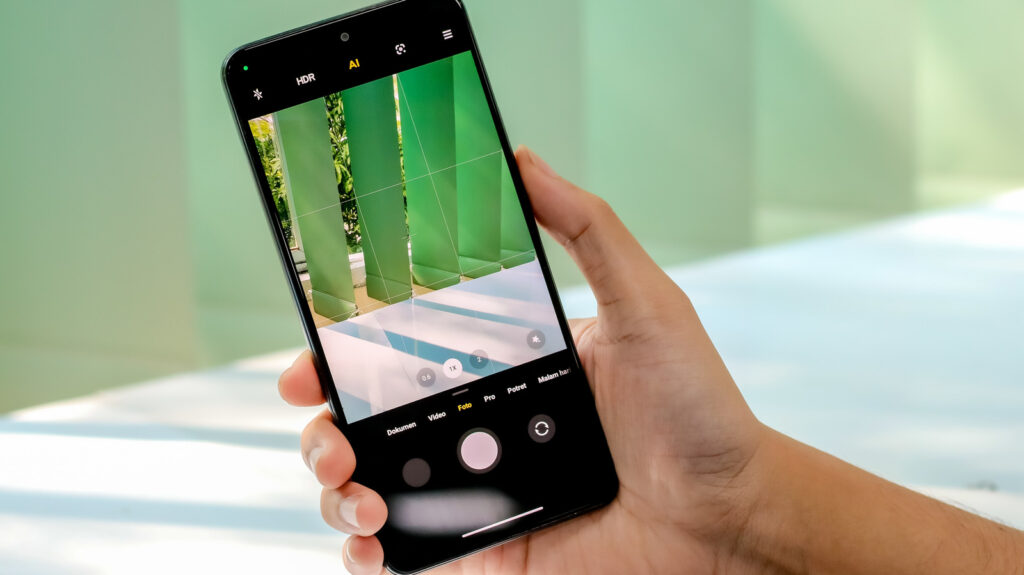5 Apps That Turn Your Camera Into A Smart Identifier