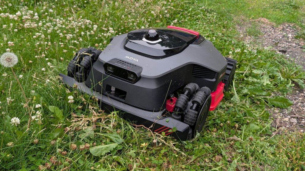 Mova LiDAX Ultra 3000 AWD Delivers Precise Robot Mowing