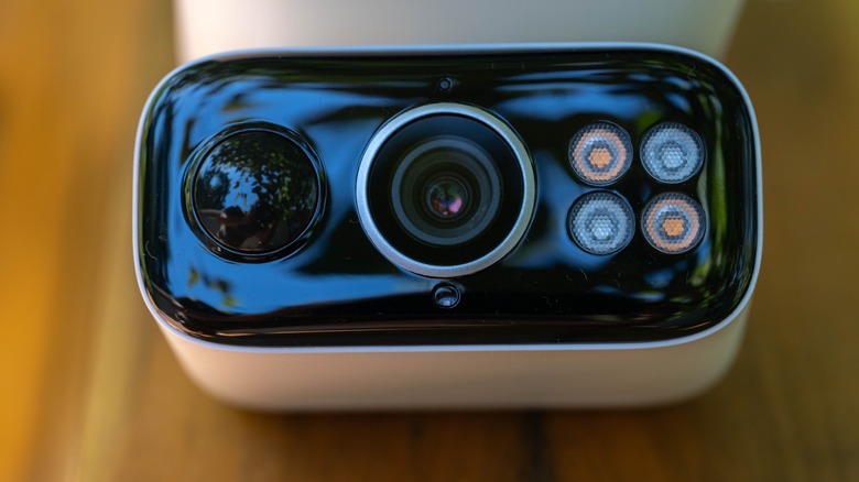 One of the cameras on the TP-Link Tapo C675D.