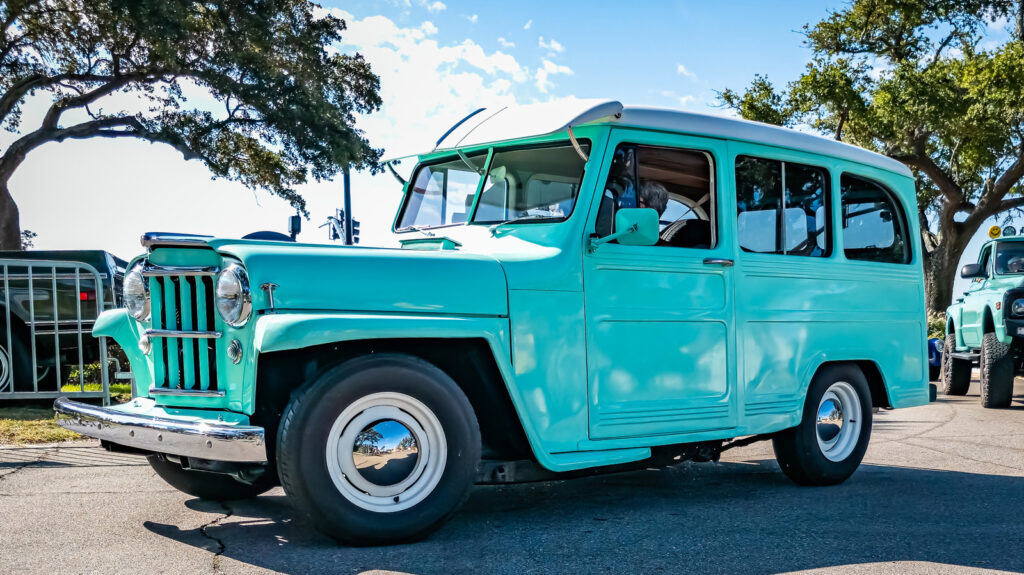 5 Car Brands Reviving Boxy SUVs For Modern Drivers