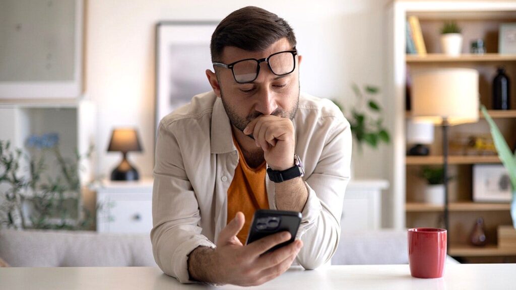 Apple Pay Scam Text Warns of $8,250 Charge, Demands Action