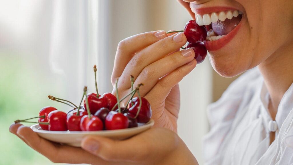 Dietitian Shares Sleep Boosting Foods, Warns Against Alcohol