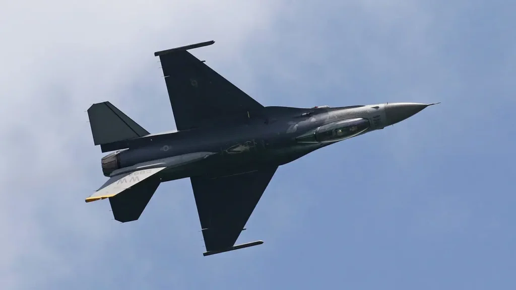 NORAD F-16s Intercept Plane Near Camp David, Flares Deployed