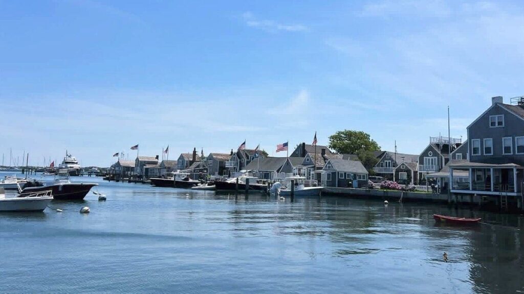 Democrats Flock To Nantucket, Raise Cash Before Midterms