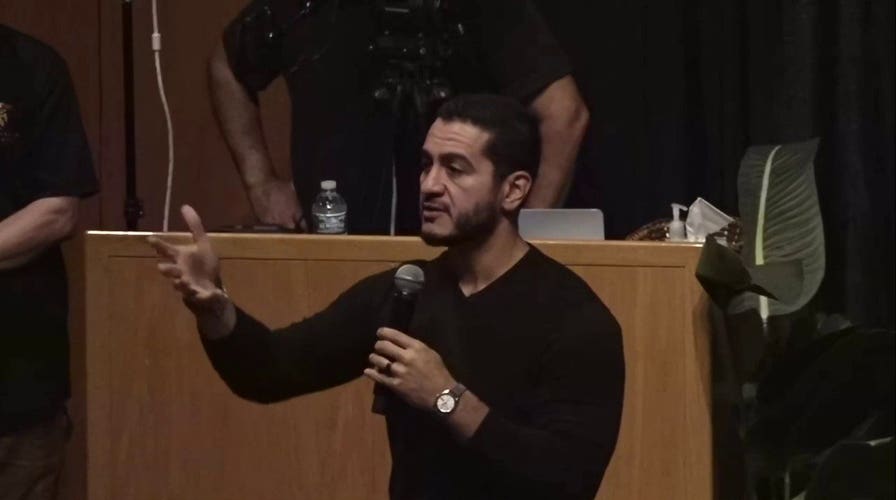 El-Sayed refers to pregnant woman as 'adult' or 'juvenile human' at campus event