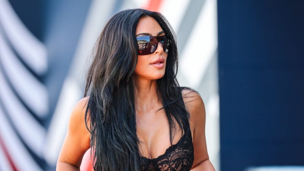 Kim Kardashian Reveals Esophagitis Diagnosis, Echoing Father’s Cancer Loss