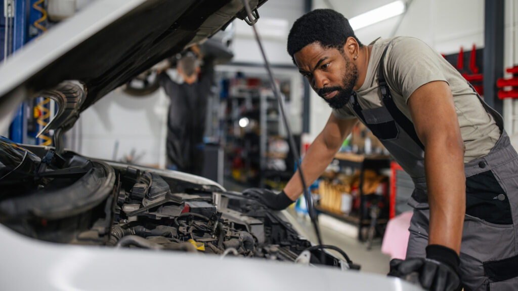 Fogging Oil Helps Protect Stored Engines From Corrosion