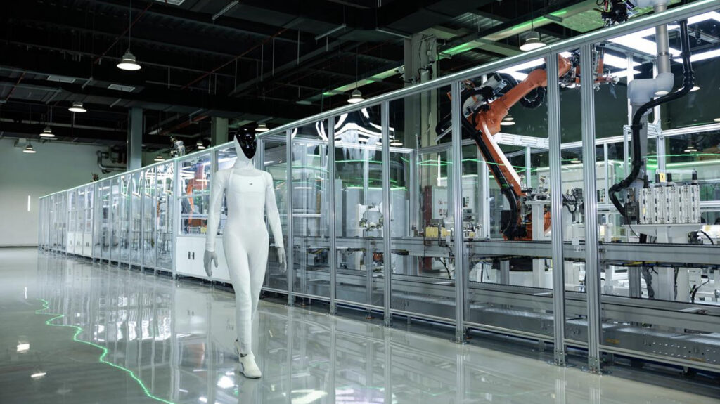 Xpeng’s Iron Robot Begins Assembly Line Production