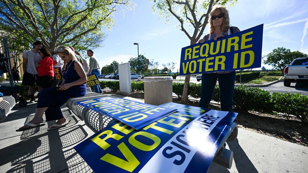 SCOTUS To Hear Arizona Voter Roll Laws Amid Fraud Warnings