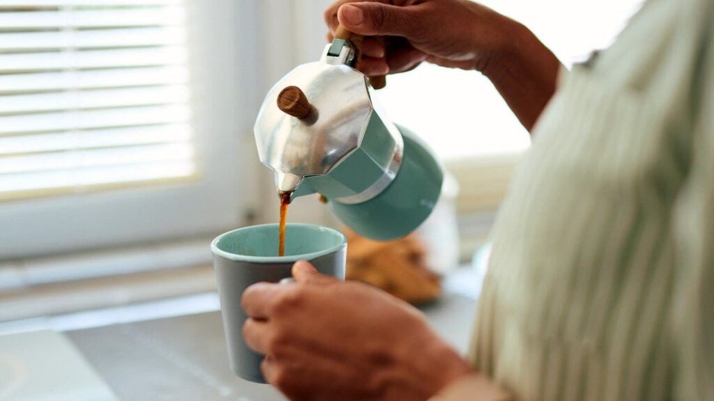 Tea Linked To Stronger Bones, Heavy Coffee May Weaken Them