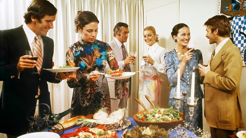 Americans Are Hosting Fewer Guests, Experts Cite 5 Reasons