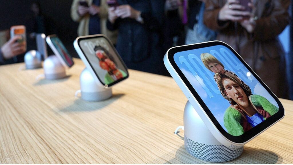 Apple Unveils HomeView, Smarter Siri, And New Smart Home Gear